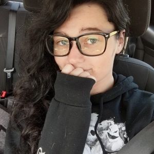 Meet your Posher, Ainsley